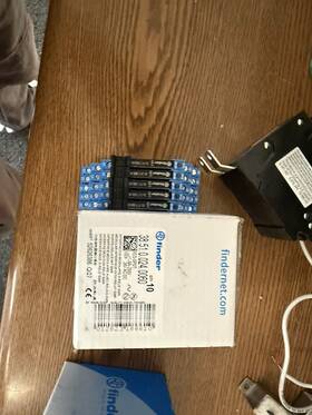 Finder 385170240050 38.51.7.024.0050 34.51.7.024.0010 Relay 93.01.7.024 Socket 15 Pieces