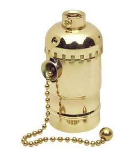 014-19980-pg Leviton Pull Chain Socket 660w