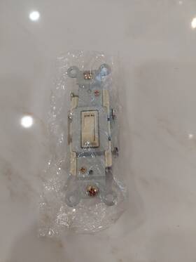 Powerworks 610674 5 Grounded Switch 3-way Mfg