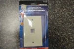New 140172-00-D Monster Port Computer Wall Plate Almond. Fixed Price $7.73.