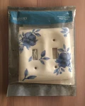 Brainerd Ceramic Blue White Floral Double Switch Wall Plate Cover New Nip. Fixed Price $25.00.