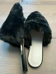 Maison Margiela Slip Ons Faux Fourrure Mules Ballerine Chaussures Plates 38. Fixed Price $408.00.