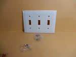 Hubbell Vintage Uniline Ivory Triple Gang Switch Plate 92073 Missing Screws. Fixed Price $20.00.