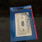 Vintage Leviton Decorative Ceramic Switch Cover Plate Blue Ivy Flower Design. Fixed Price $9.99.