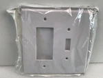 Ct Leviton 005 2 80605-W White Decora +toggle Plastic Jumbo/oversized Wall Plate. Fixed Price $14.20.