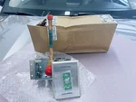 Parker Porter Oxygen Flush Mount Outlet 1-GANG Wall Plate New. Fixed Price $150.00.