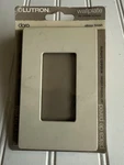 Lutron Gloss Colors CW-1-LA Screwless 1-GANG Designer Wallplate Light Almond. Fixed Price $9.00.